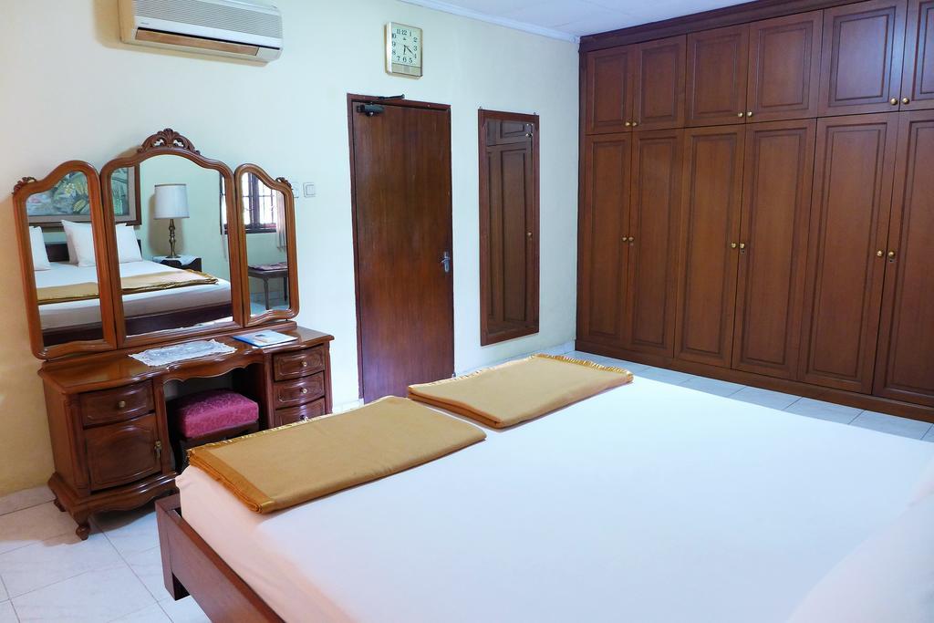 Meranti Guest House Yakarta Exterior foto